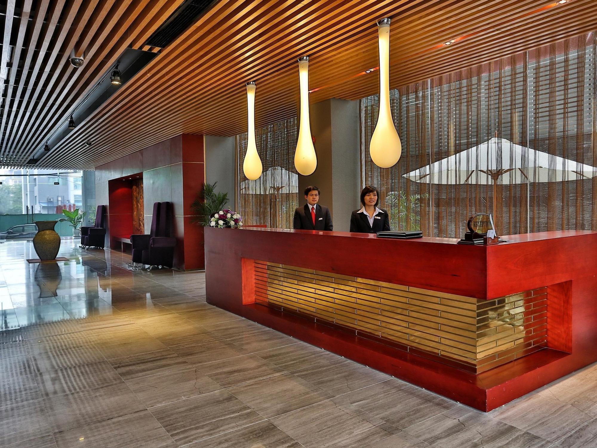 My Way & Ha Noi Hotel 3*
